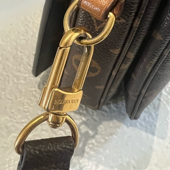 - Authentic Louis Vuitton Monogram pochette Métis bag for sale! - Picture 12 of 16